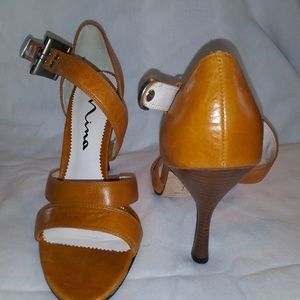 Nina Leather Shoes 6.5M US